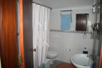 Moradia T2 para Venda em Atouguia da Baleia