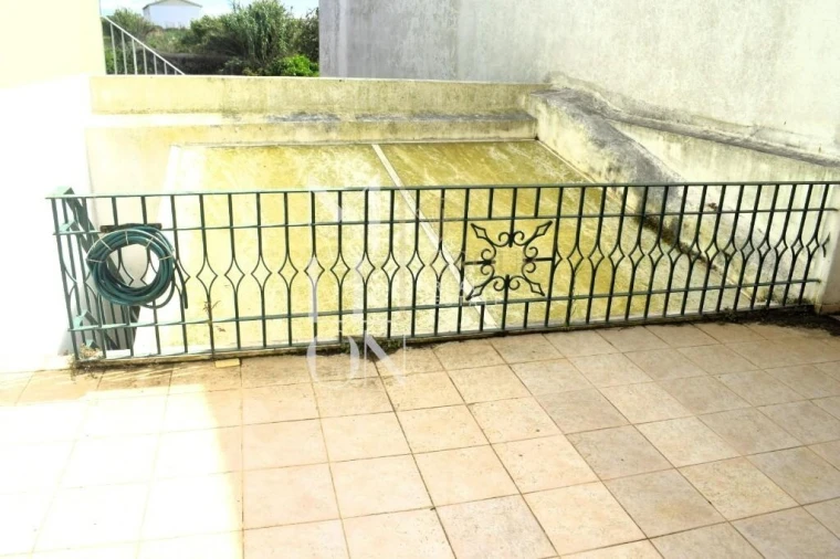 Moradia T2 para Venda em Atouguia da Baleia Foto 37