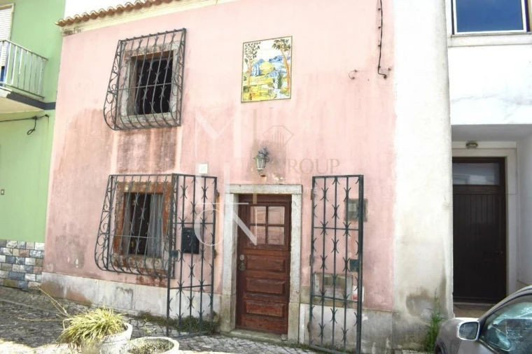 Moradia T2 para Venda em Atouguia da Baleia Foto 4
