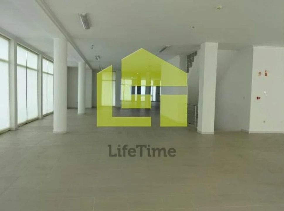 Loja para Venda em Agrela Foto 2