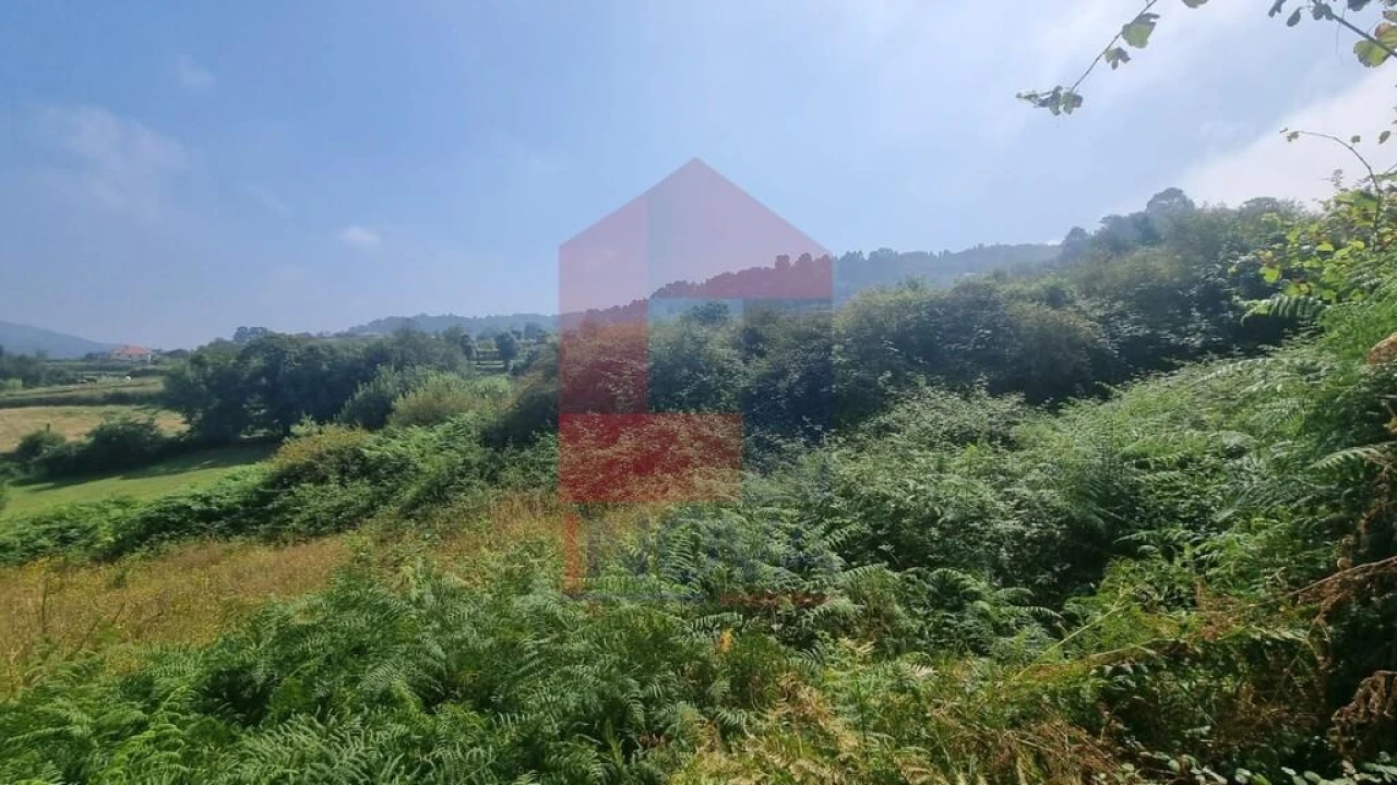 Terreno para Venda em Aboim da Nóbrega e Gondomar Foto 6