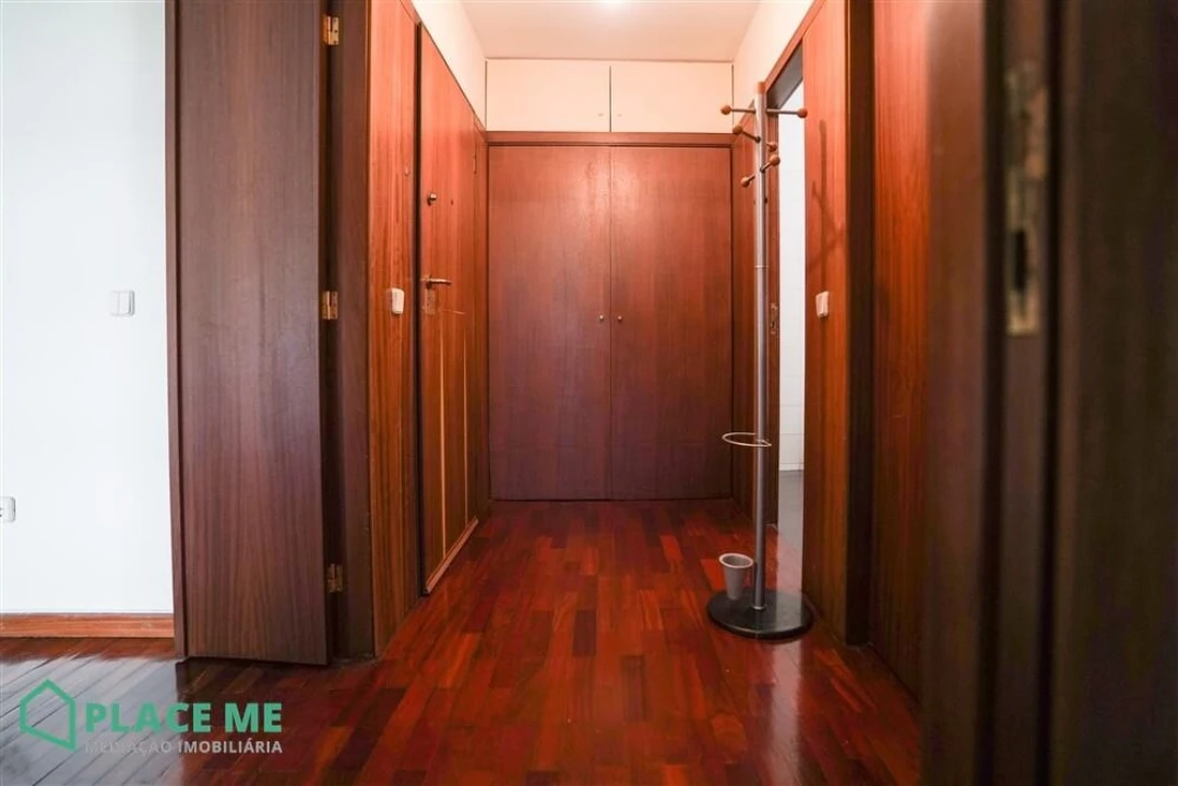 Apartamento T1 para Arrendamento em Nogueiró e Tenões Foto 6