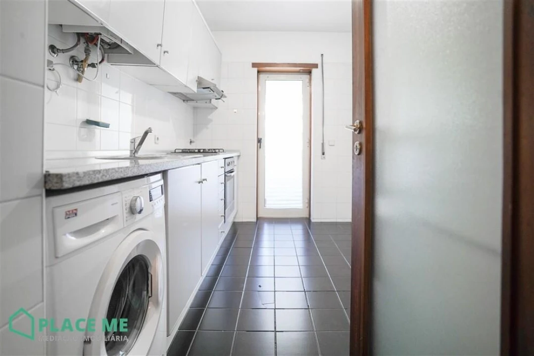Apartamento T1 para Arrendamento em Nogueiró e Tenões Foto 15