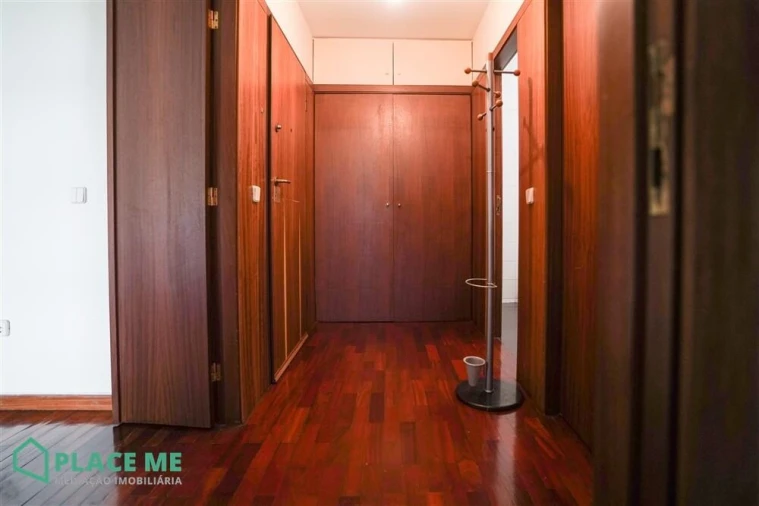 Apartamento T1 para Arrendamento em Nogueiró e Tenões Foto 6