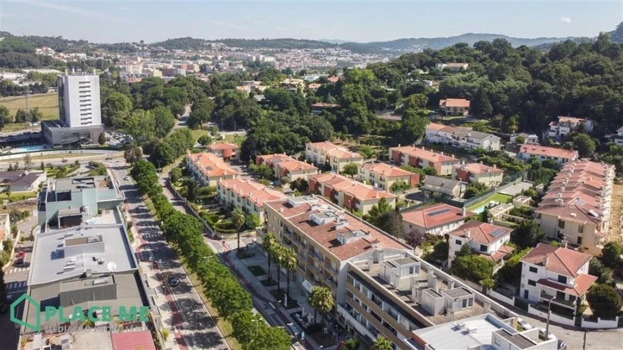 Apartamento T1 para Arrendamento em Nogueiró e Tenões