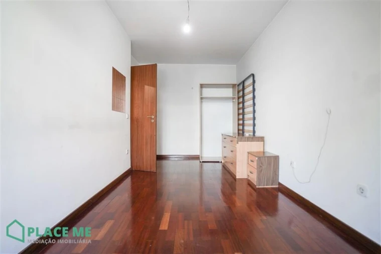 Apartamento T1 para Arrendamento em Nogueiró e Tenões Foto 24
