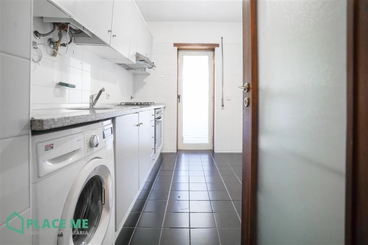Apartamento T1 para Arrendamento em Nogueiró e Tenões Foto 15