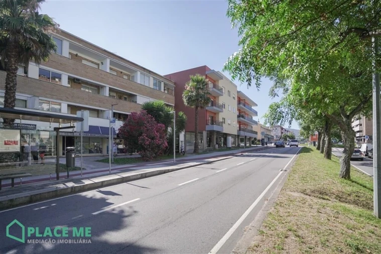 Apartamento T1 para Arrendamento em Nogueiró e Tenões Foto 29