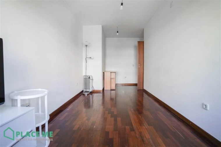 Apartamento T1 para Arrendamento em Nogueiró e Tenões Foto 10