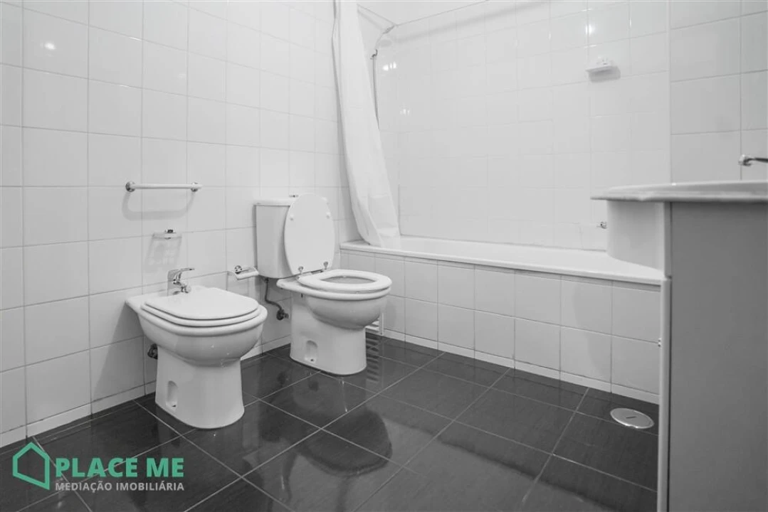 Apartamento T1 para Arrendamento em Nogueiró e Tenões Foto 25