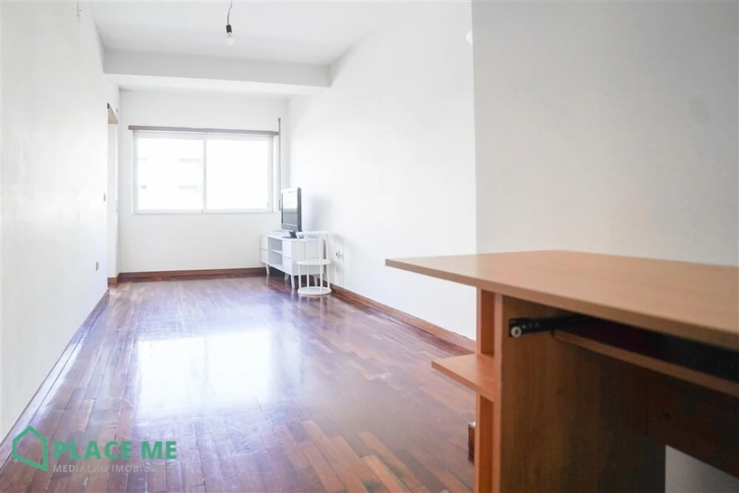 Apartamento T1 para Arrendamento em Nogueiró e Tenões Foto 8