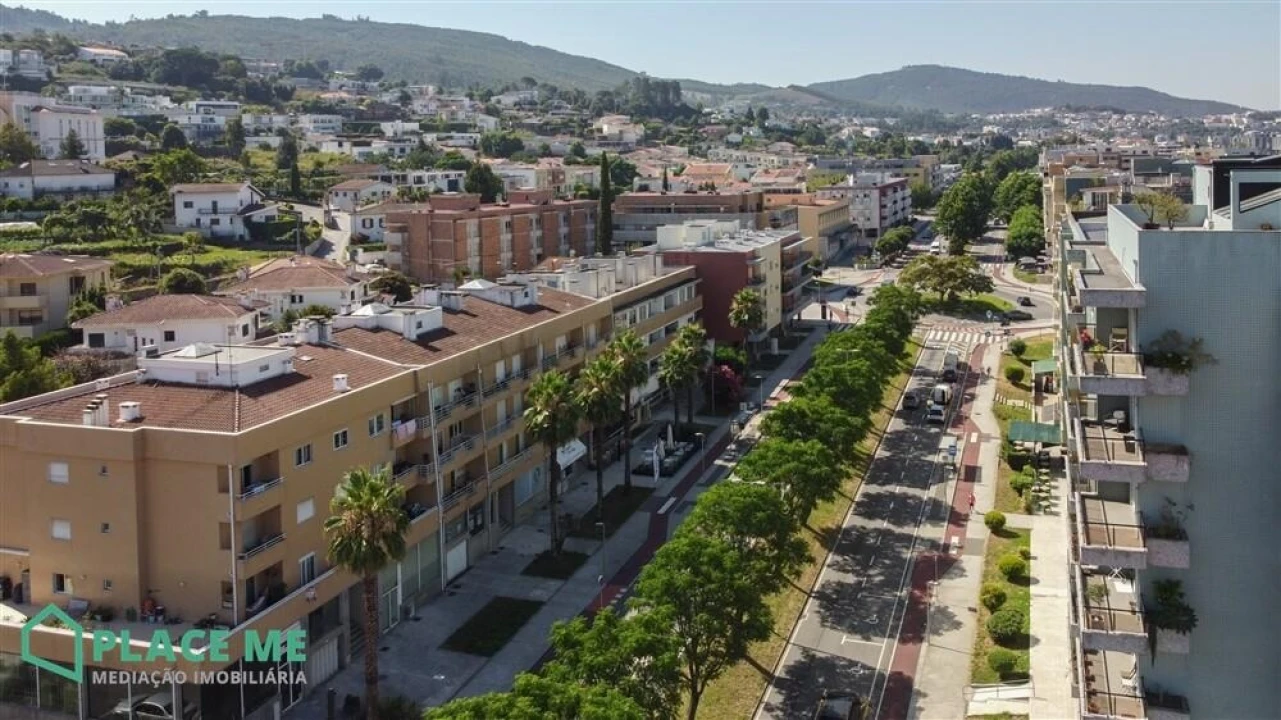 Apartamento T1 para Arrendamento em Nogueiró e Tenões Foto 4