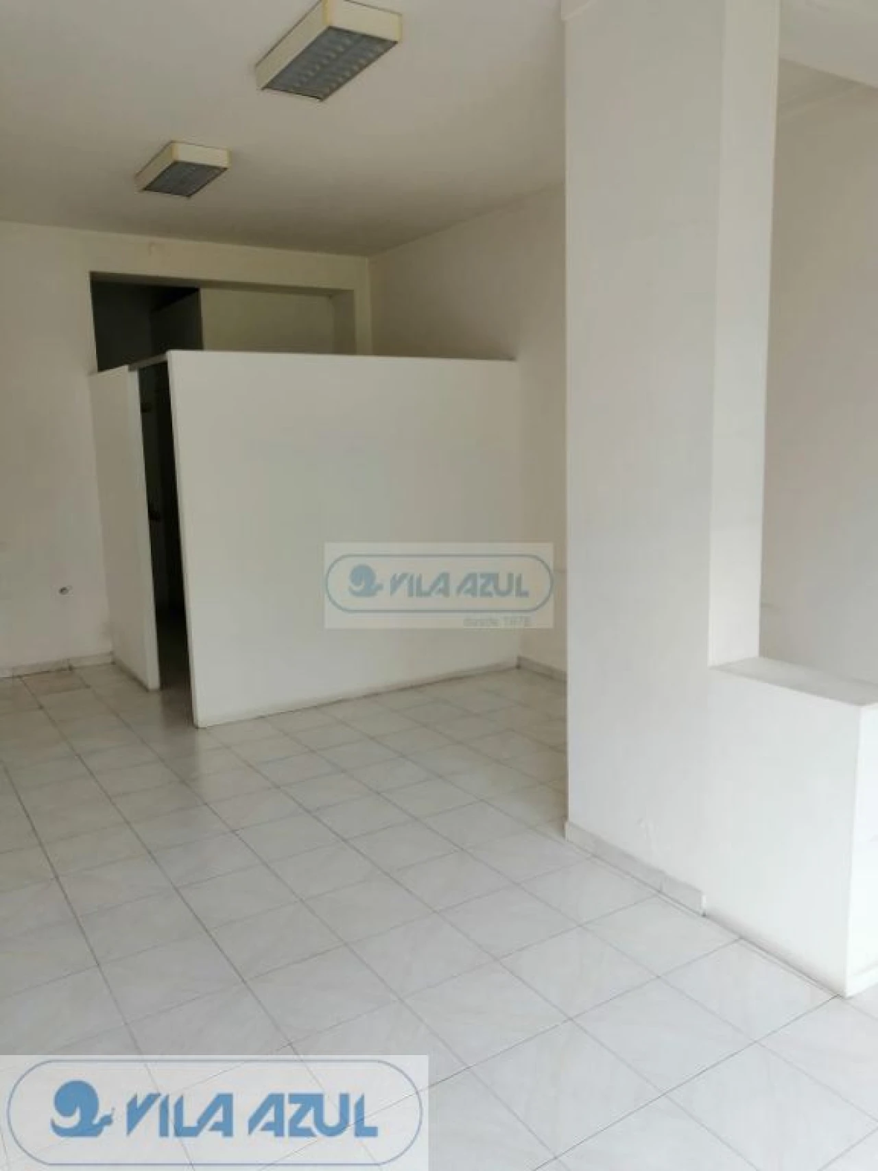 Loja para Arrendamento em Selho (São Jorge) Foto 4