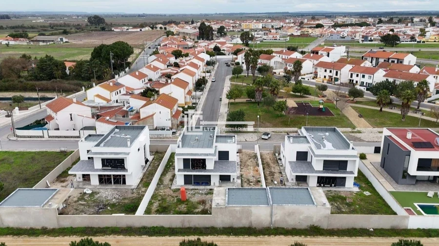 Moradia T4 para Venda em Salvaterra de Magos e Foros de Salvaterra Foto 16