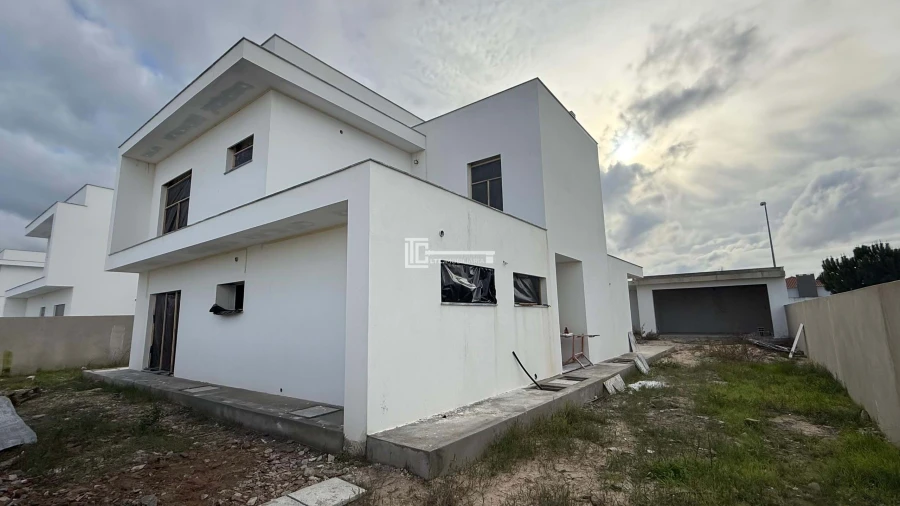 Moradia T4 para Venda em Salvaterra de Magos e Foros de Salvaterra Foto 13