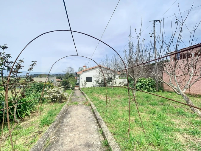 Moradia T3 para Venda em Venade e Azevedo Foto 4