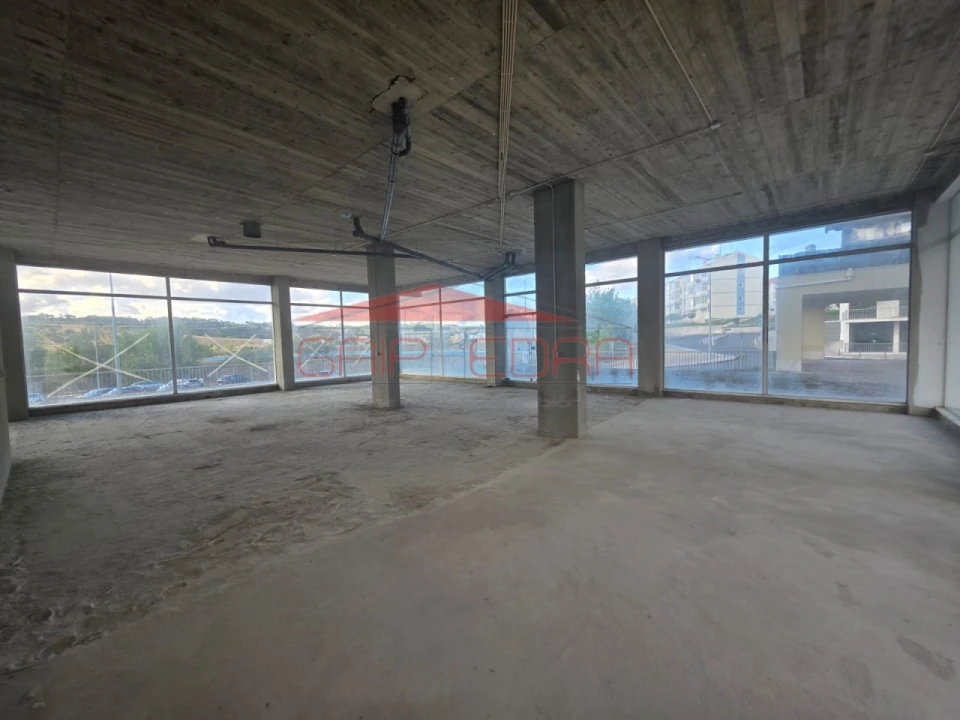 Loja para Venda em Azambuja Foto 7