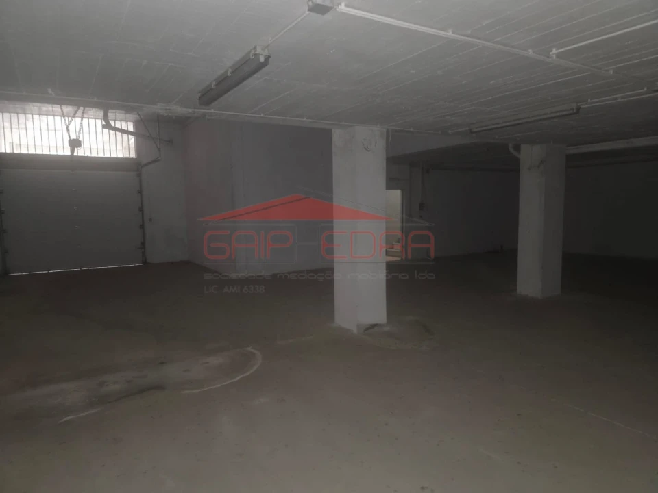 Loja para Venda em Azambuja Foto 17