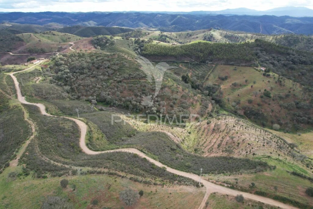 Moradia T5 para Venda em Santana da Serra Foto 7