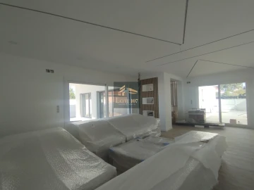 Moradia T3 para Venda em Fernao Ferro