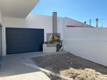 Moradia T3 para Venda em Fernao Ferro