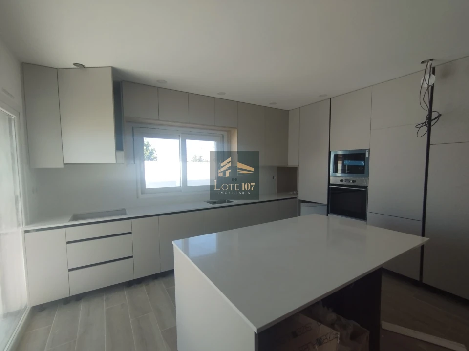 Moradia T3 para Venda em Fernao Ferro Foto 2
