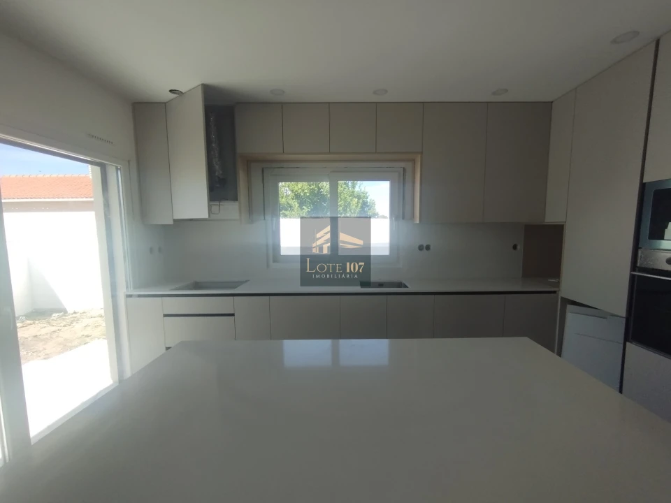 Moradia T3 para Venda em Fernao Ferro Foto 7