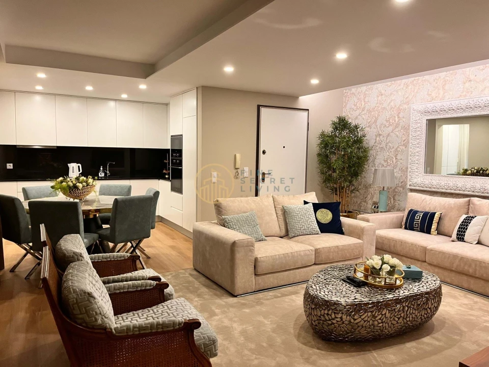 Apartamento T3 para Venda em Ribeira Brava Foto 1