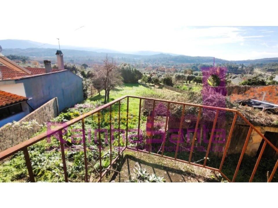 Moradia T2 para Venda em Semide e Rio Vide Foto 6