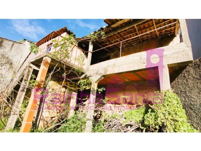 Moradia T2 para Venda em Semide e Rio Vide Foto 9