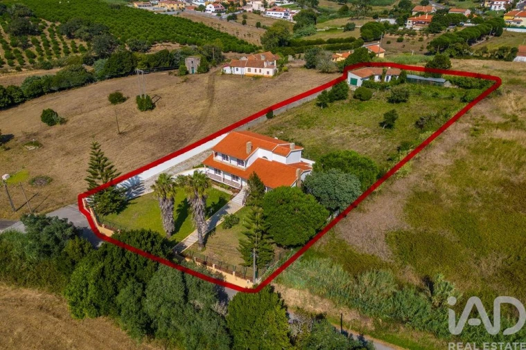 Moradia T4 para Venda em Nossa Senhora do Pópulo, Coto e São Gregório Foto 3