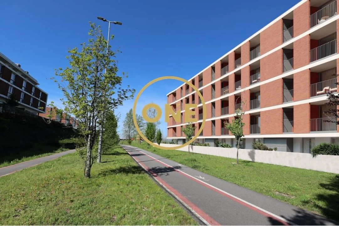Apartamento T4 para Venda em Costa Foto 9