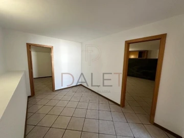 Moradia T5 para Venda em Sesimbra (Castelo)