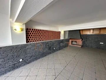 Moradia T5 para Venda em Sesimbra (Castelo)