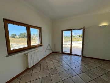 Moradia T5 para Venda em Sesimbra (Castelo)