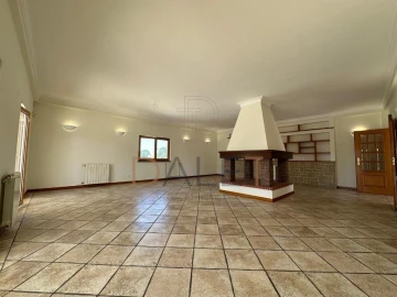 Moradia T5 para Venda em Sesimbra (Castelo)