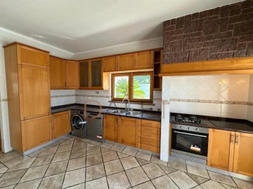 Moradia T5 para Venda em Sesimbra (Castelo)