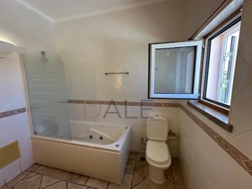 Moradia T5 para Venda em Sesimbra (Castelo)