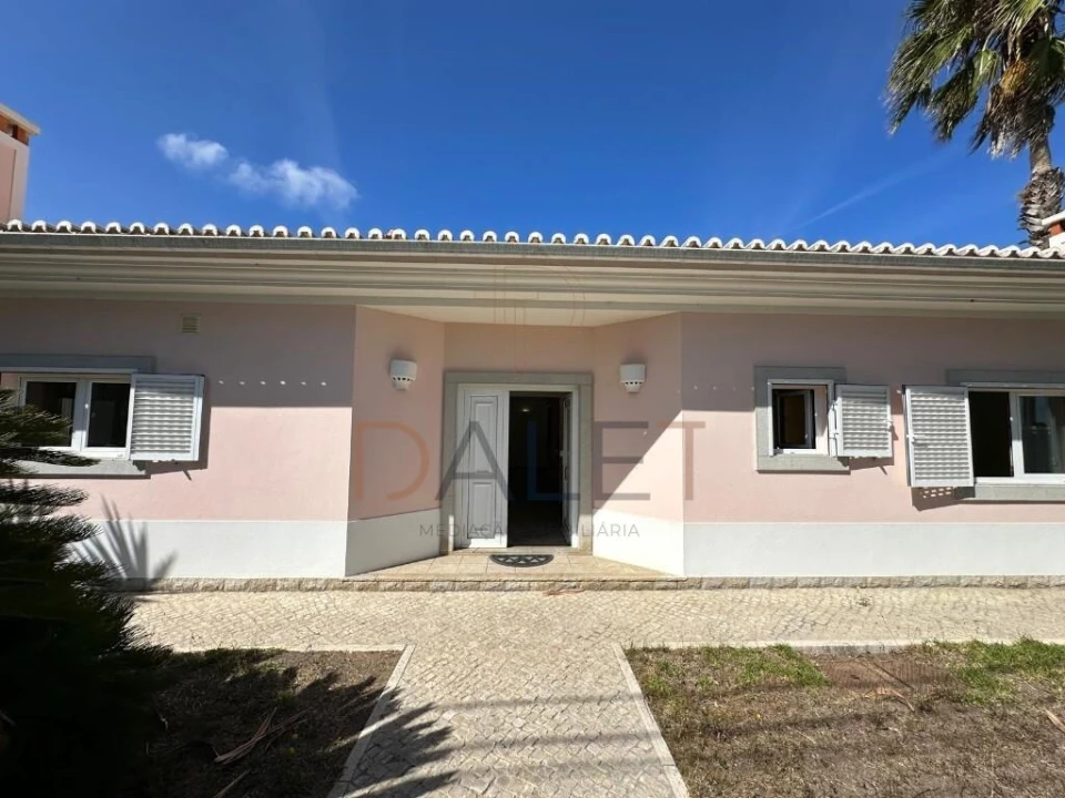 Moradia T5 para Venda em Sesimbra (Castelo) Foto 16
