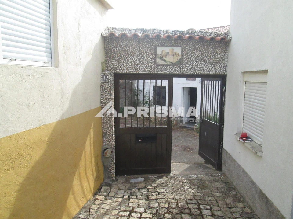 Moradia T2 para Venda em Monfortinho e Salvaterra do Extremo Foto 3