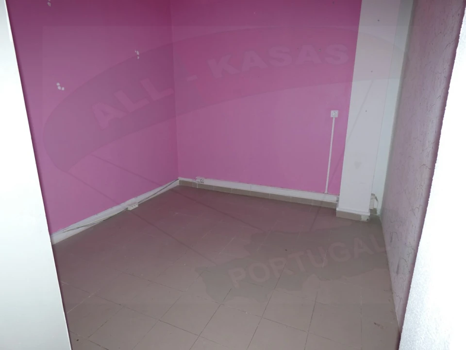 Loja para Venda em Venteira Foto 7