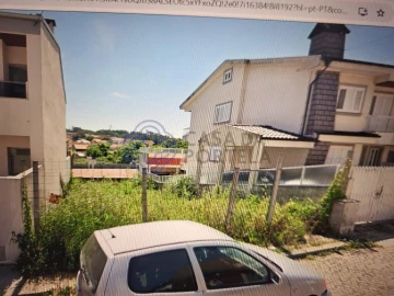 Terreno para Venda em Fânzeres e São Pedro da Cova