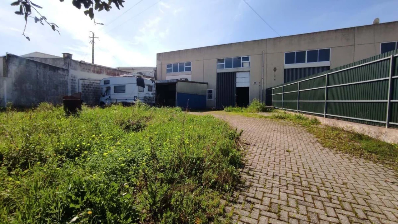 Armazém para Venda em Moita Foto 20