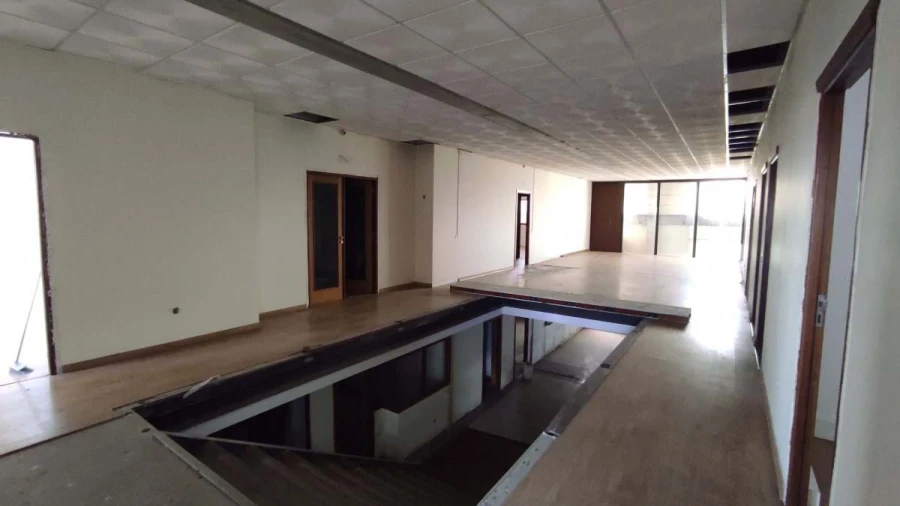 Armazém para Venda em Moita Foto 13