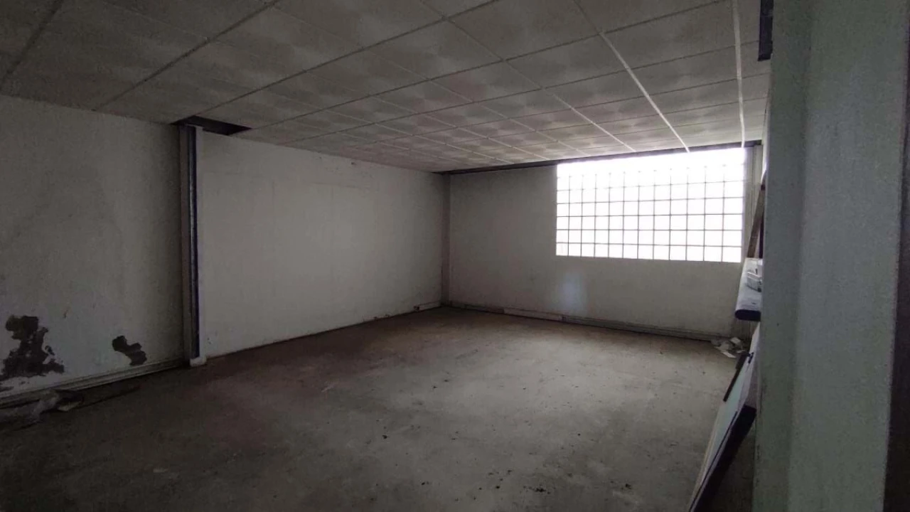 Armazém para Venda em Moita Foto 6