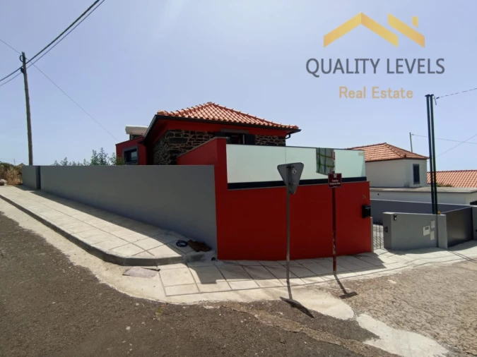 Moradia T2 para Venda em Fajã da Ovelha Foto 14