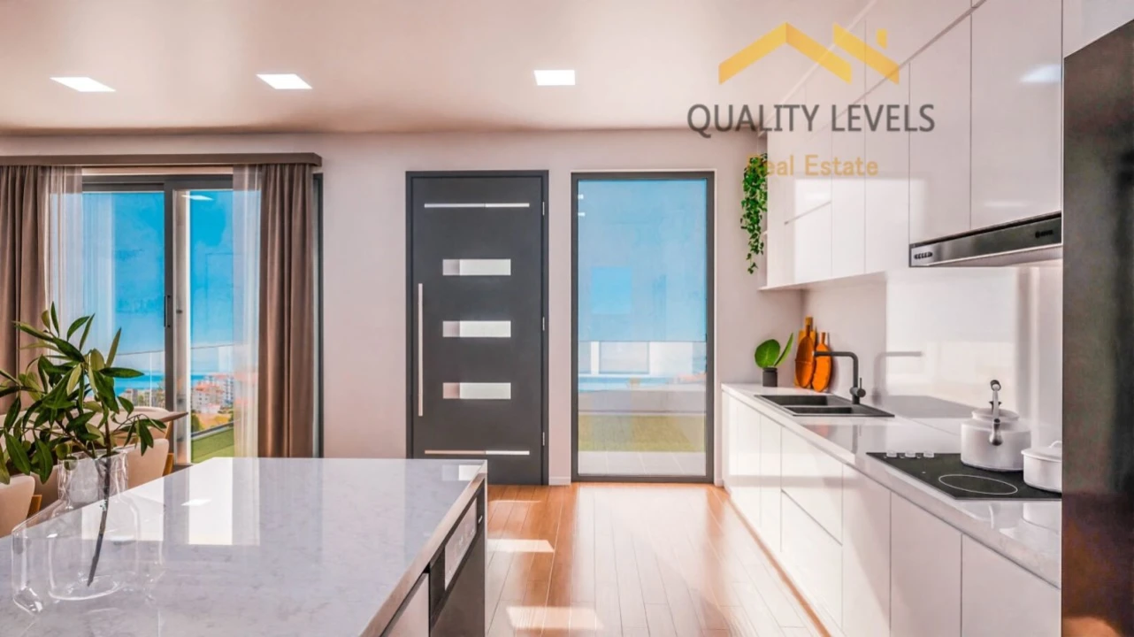 Moradia T3 para Venda em Caniço Foto 3