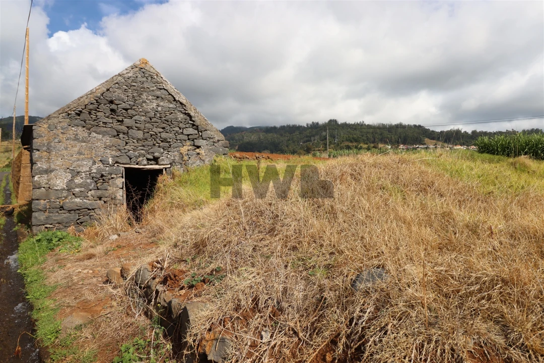 Terreno para Venda em Canhas Foto 4