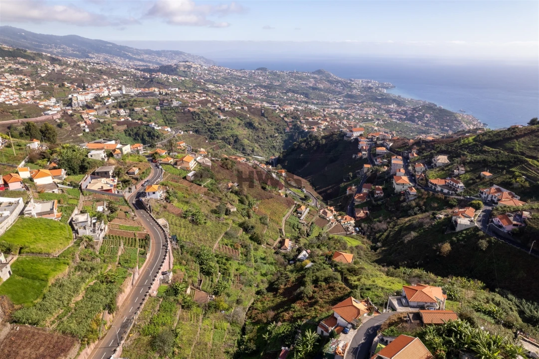Terreno para Venda em Estreito de Camara de Lobos Foto 10