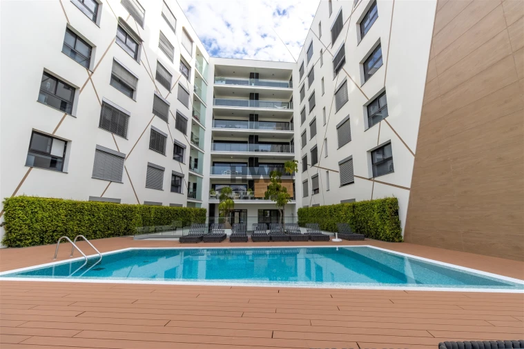 Apartamento T2 para Venda em São Martinho Foto 6